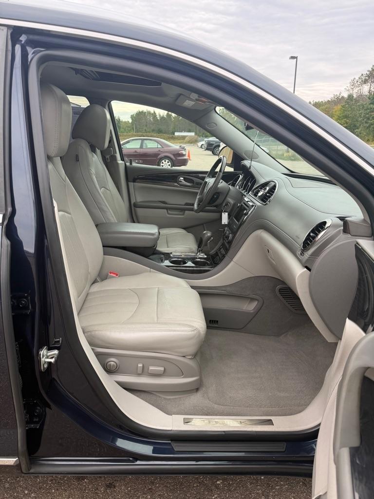 Buick Enclave  2016