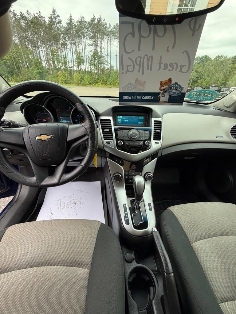 Chevrolet Cruze  2012