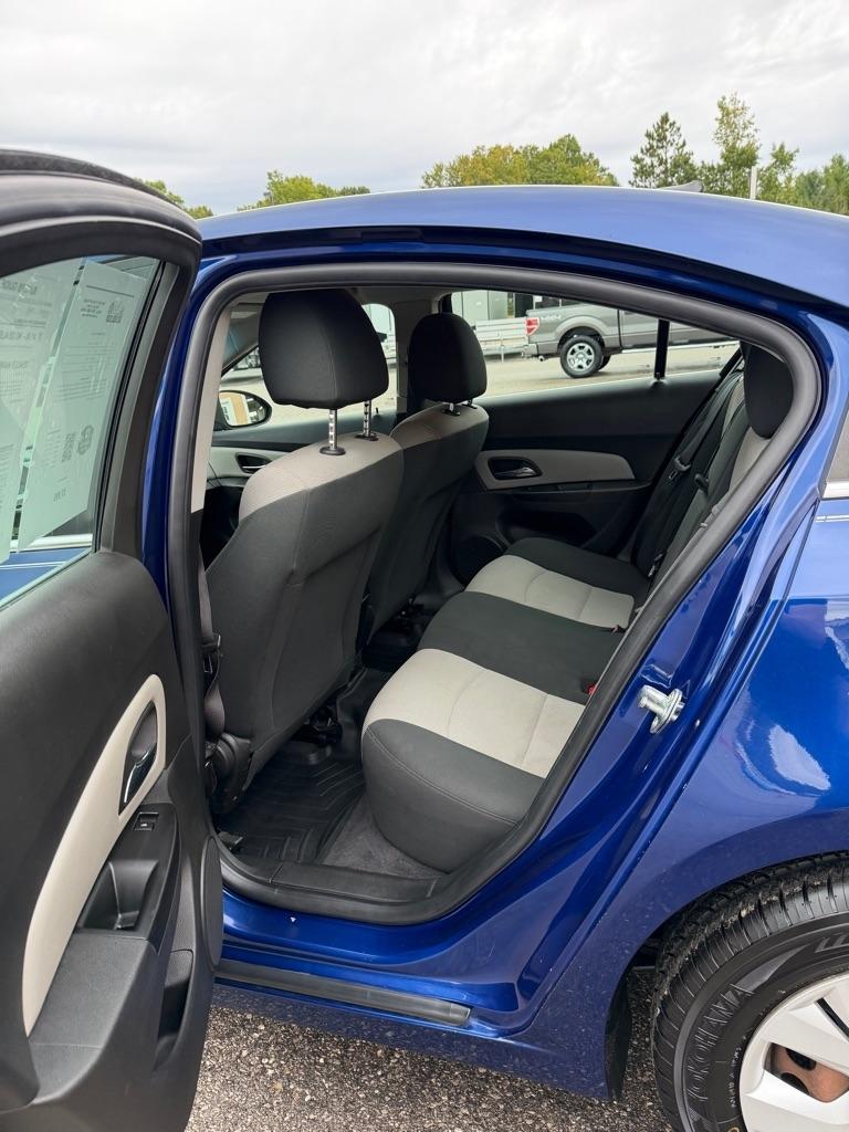 Chevrolet Cruze  2012