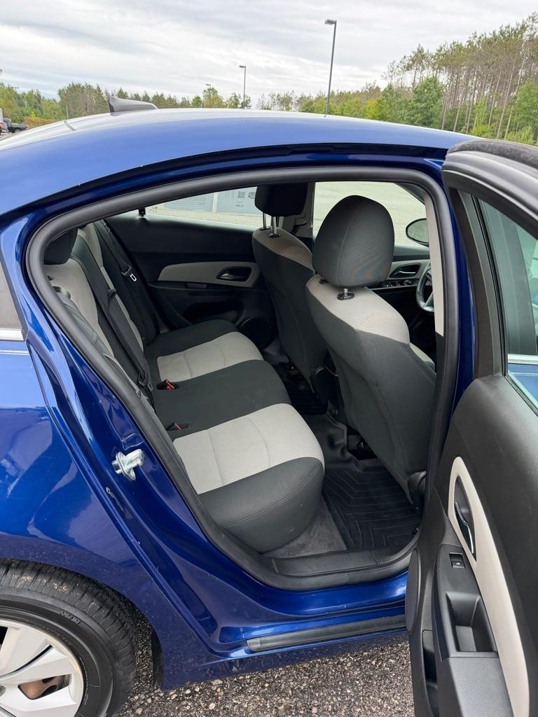 Chevrolet Cruze  2012