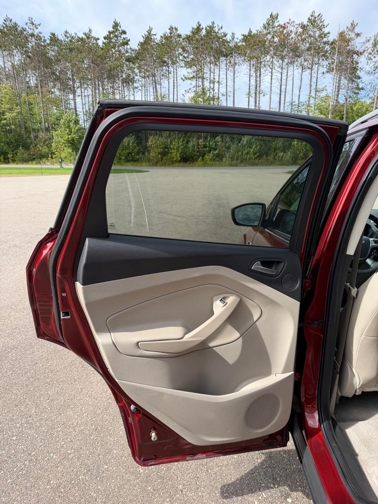 Ford Escape  2014