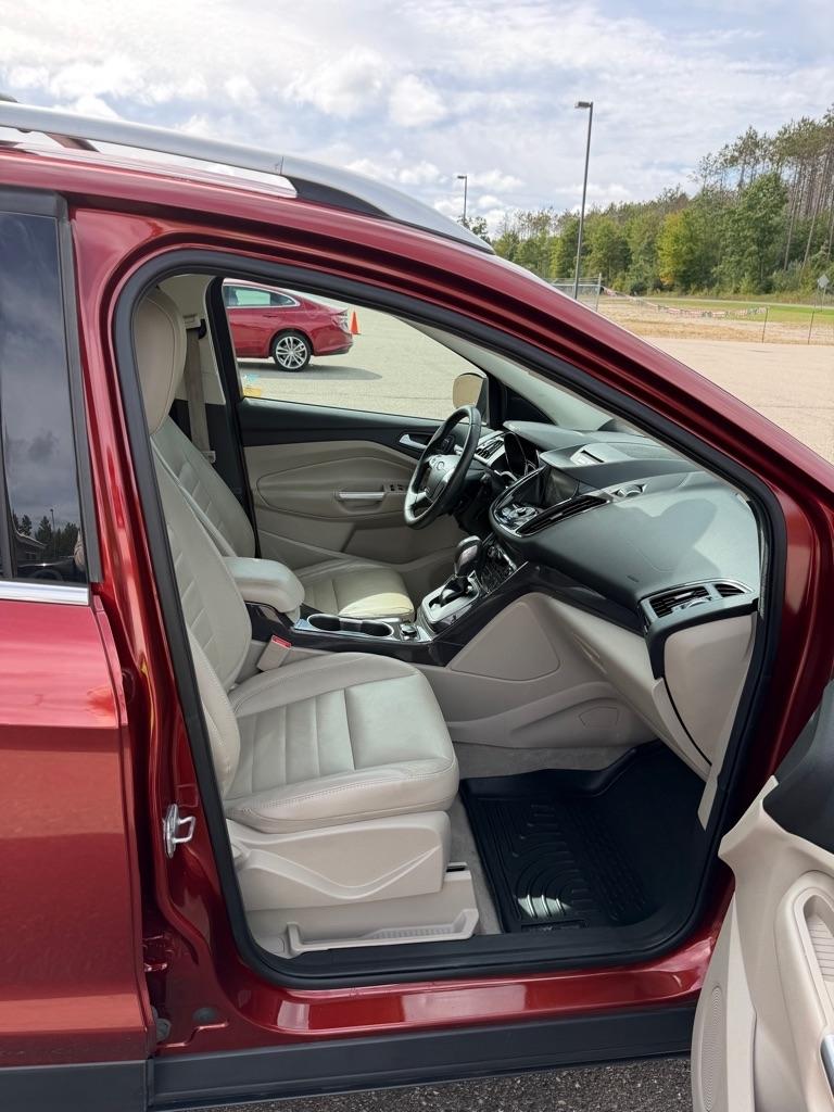 Ford Escape  2014