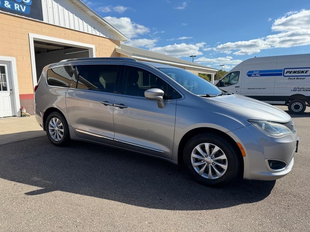 Chrysler Pacifica  2019