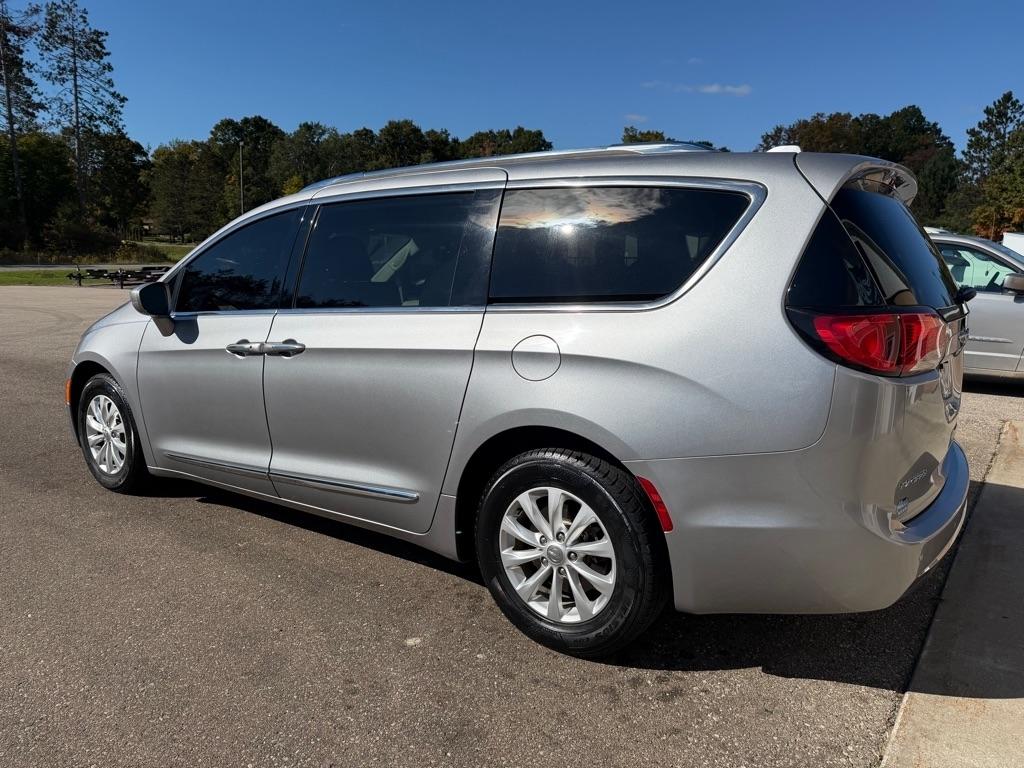 Chrysler Pacifica  2019