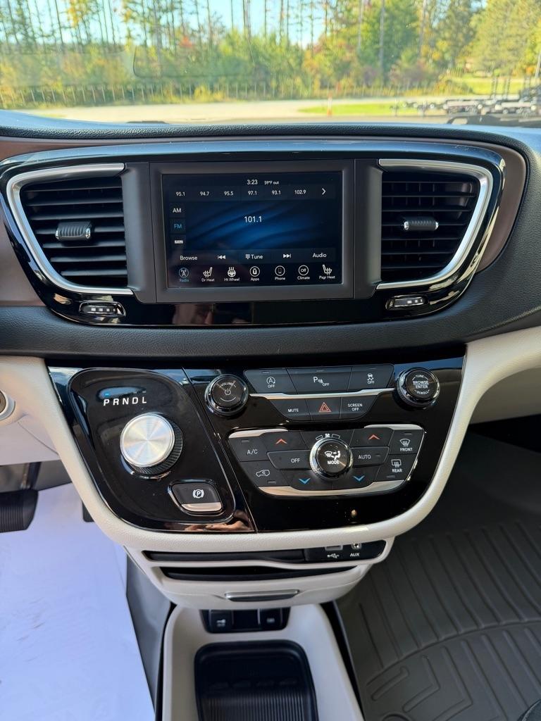 Chrysler Pacifica  2019