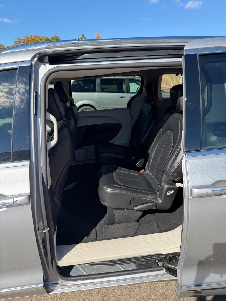 Chrysler Pacifica  2019