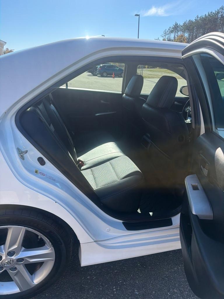 Toyota Camry  2013