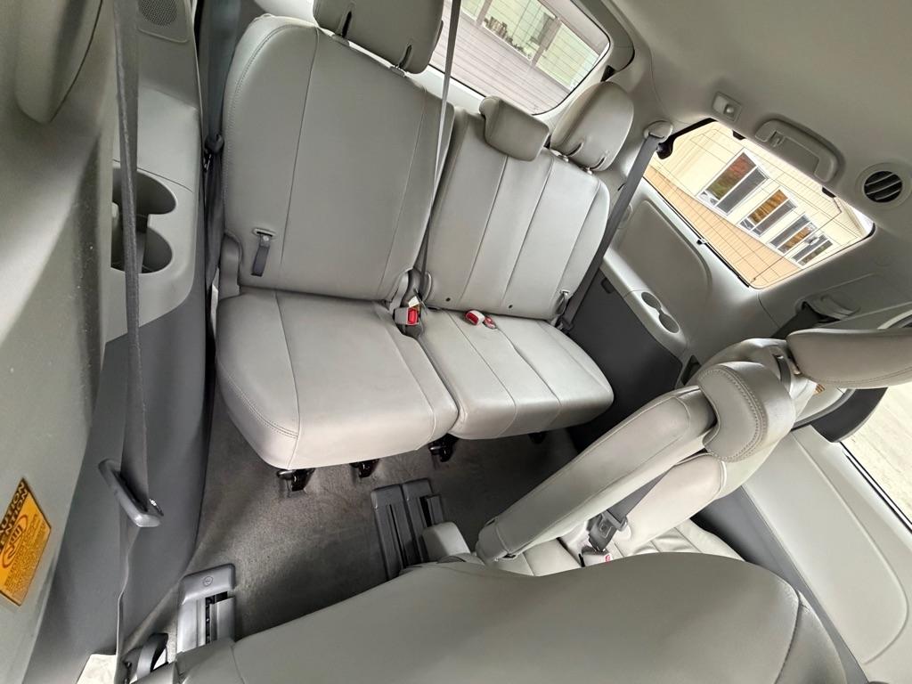 Toyota Sienna XLE 2014