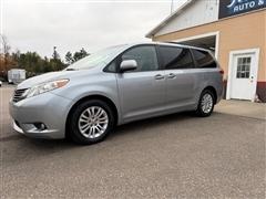 2014 Toyota Sienna 