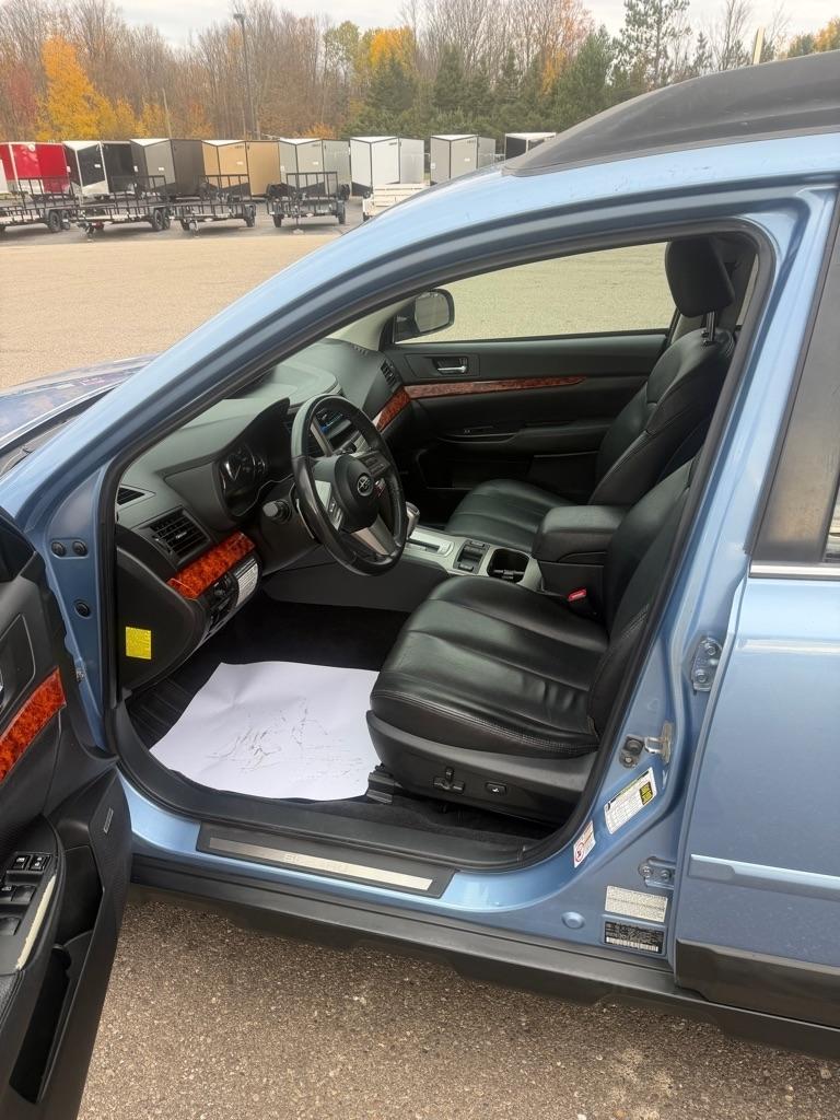 Subaru Outback 3.6R Limited 2011