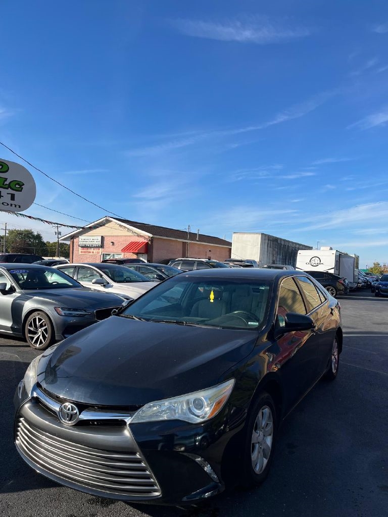 Toyota Camry LE 2016