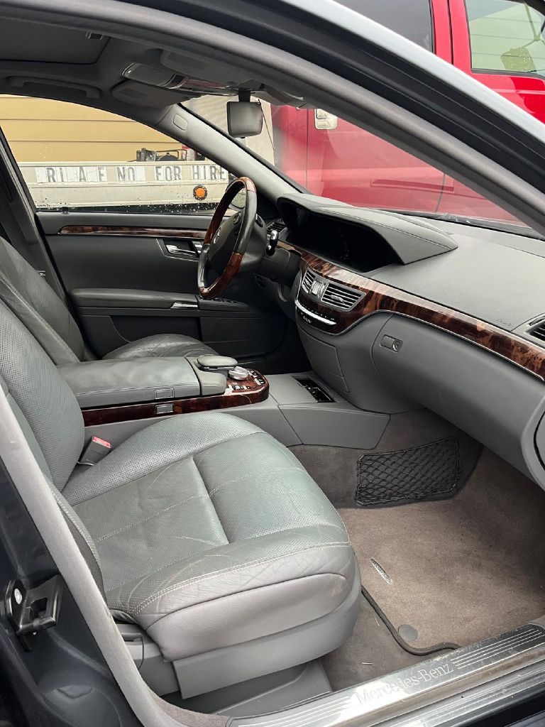 Mercedes-Benz S-Class S550 2008