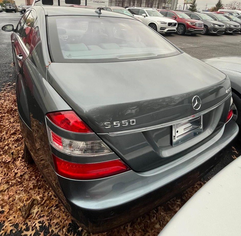 Mercedes-Benz S-Class S550 2008
