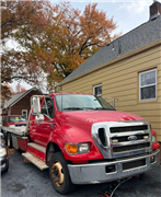 2004 Ford F-650 