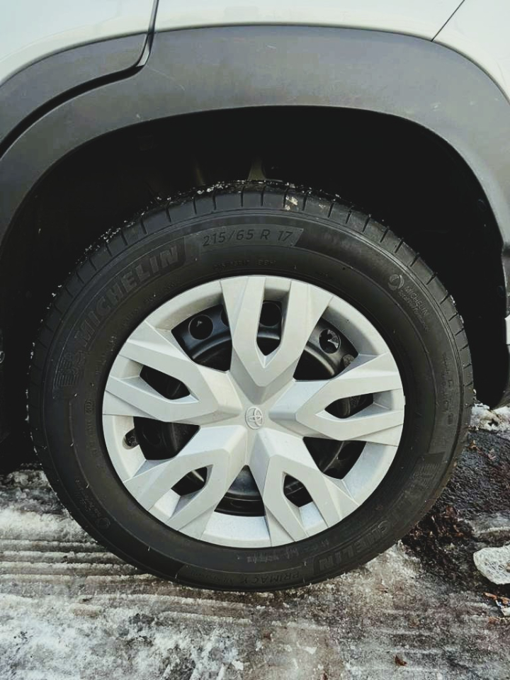 Toyota Corolla Cross L AWD 2023