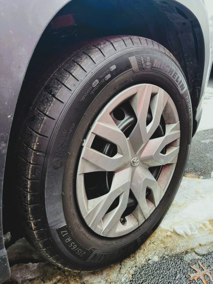 Toyota Corolla Cross L AWD 2023