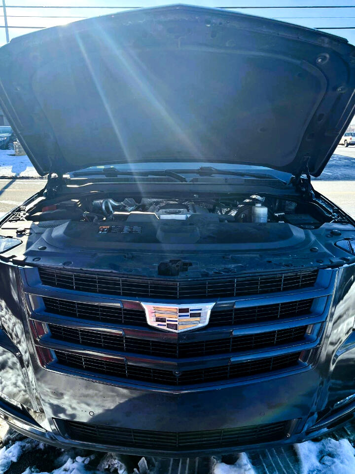 Cadillac Escalade Luxury 4WD 2016