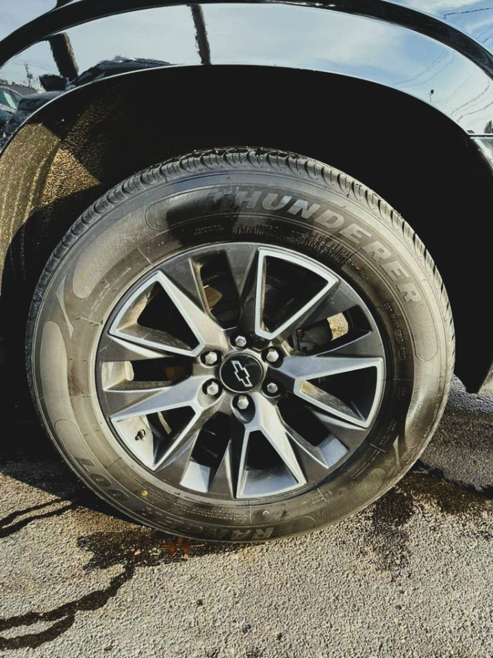 Chevrolet Suburban Z71 2021