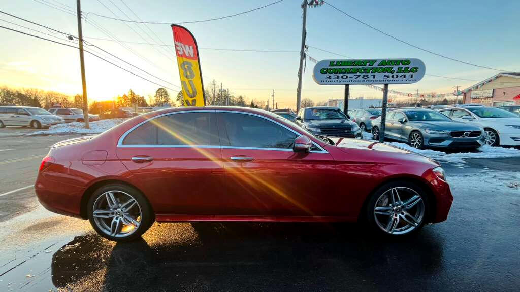 Mercedes-Benz E-Class E300 Luxury Sedan 2019