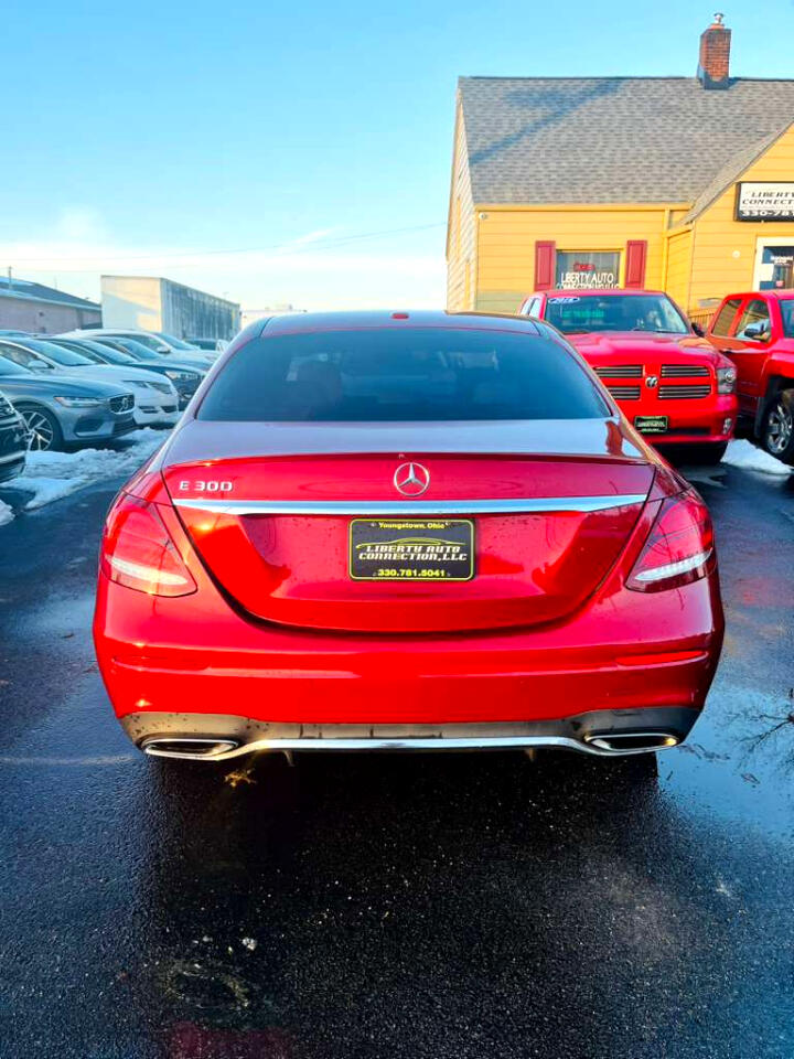 Mercedes-Benz E-Class E300 Luxury Sedan 2019