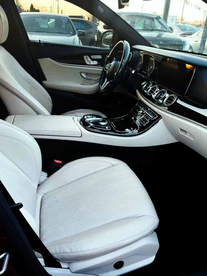 Mercedes-Benz E-Class E300 Luxury Sedan 2019