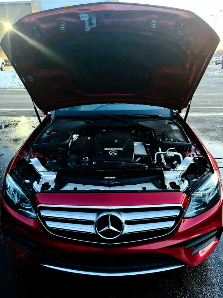 Mercedes-Benz E-Class E300 Luxury Sedan 2019