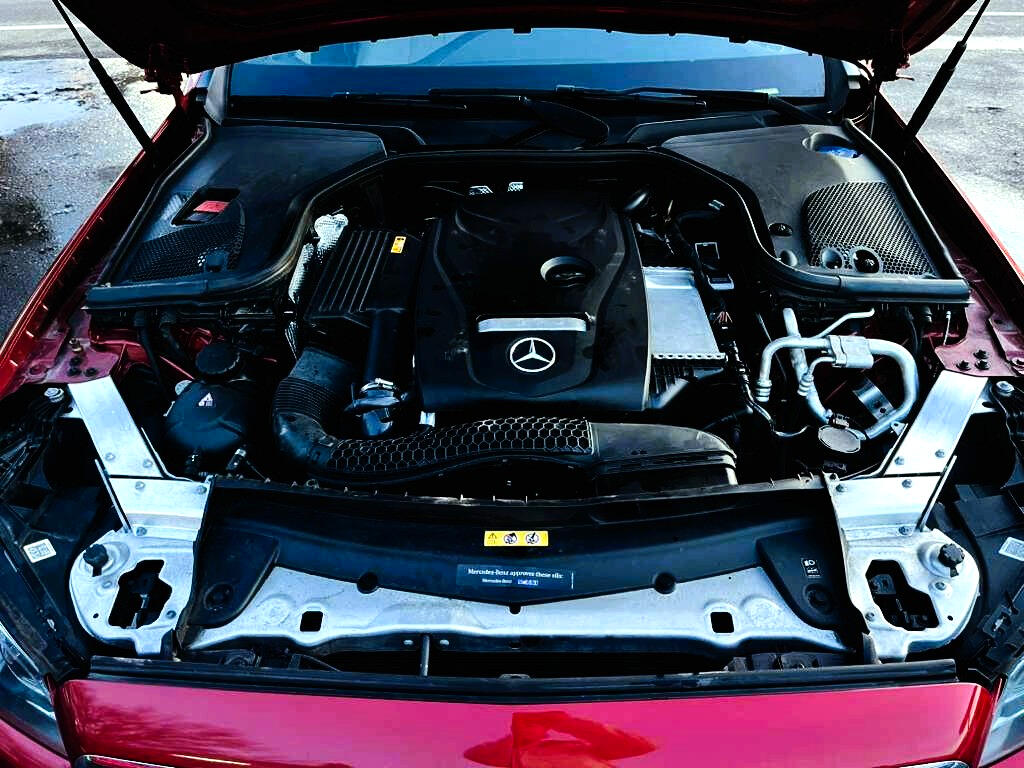 Mercedes-Benz E-Class E300 Luxury Sedan 2019