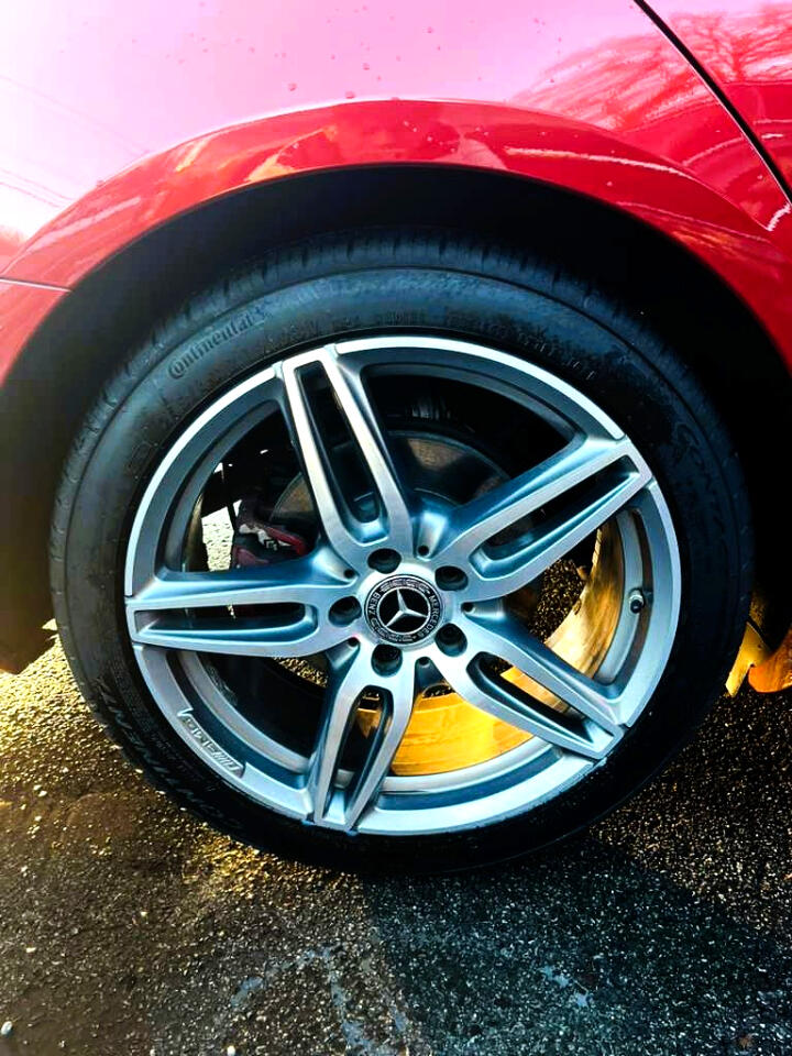 Mercedes-Benz E-Class E300 Luxury Sedan 2019