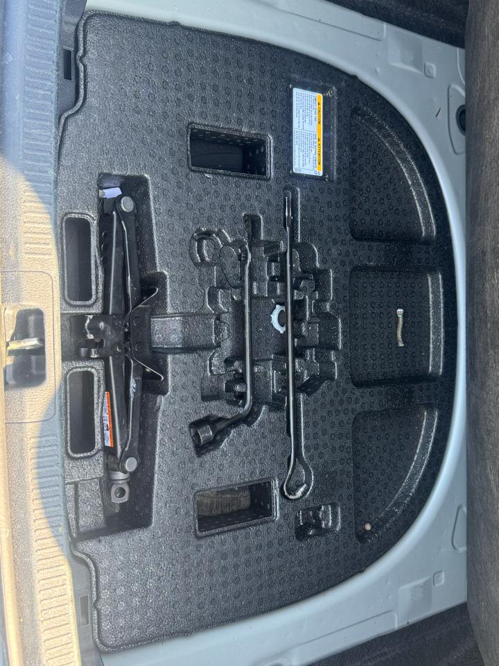 Toyota Camry SE 2023