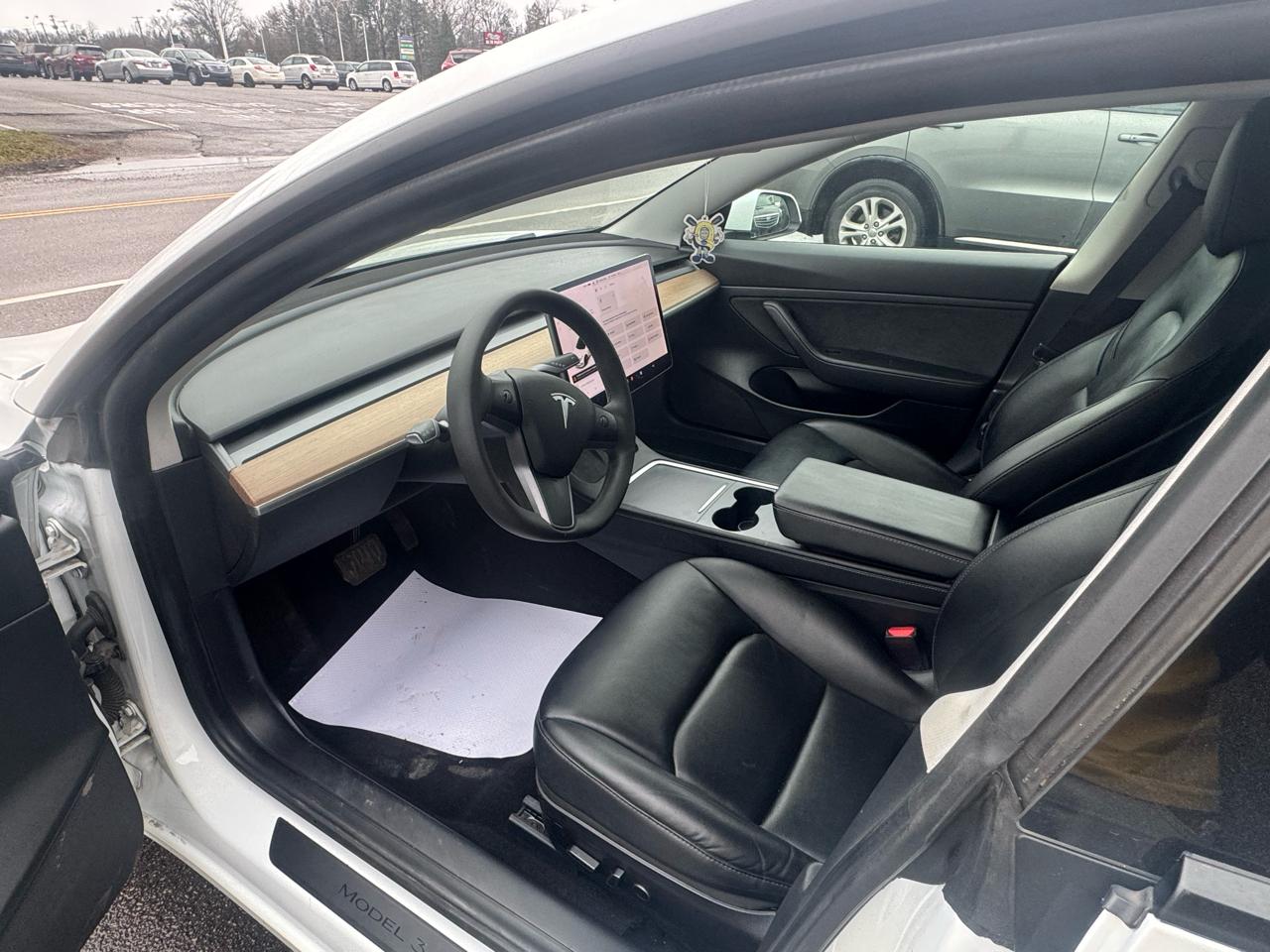 Tesla Model 3 Standard Range Plus 2021