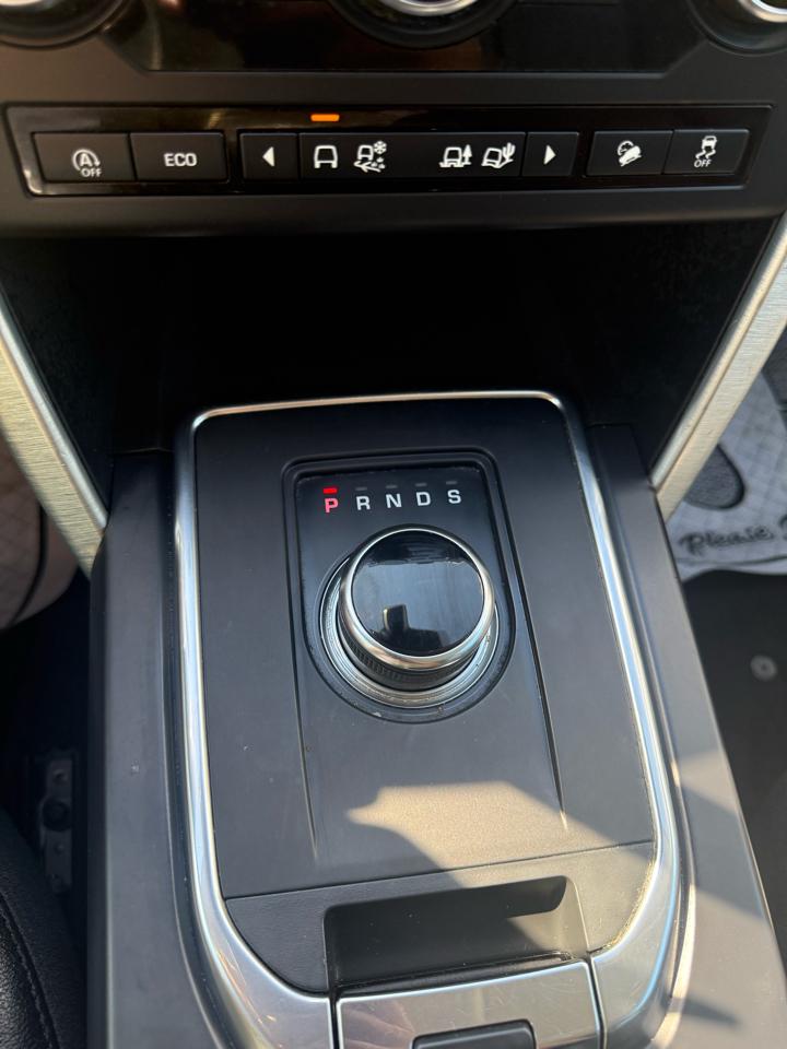 Land Rover Discovery Sport  2018