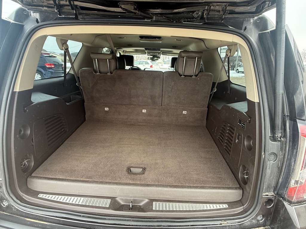 GMC Yukon XL Denali 4WD 2016