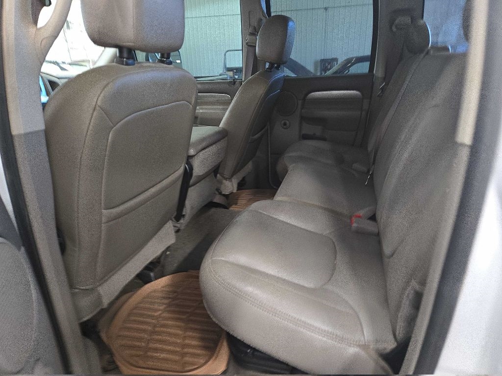 Dodge Ram 2500 ST Quad Cab 4WD 2004