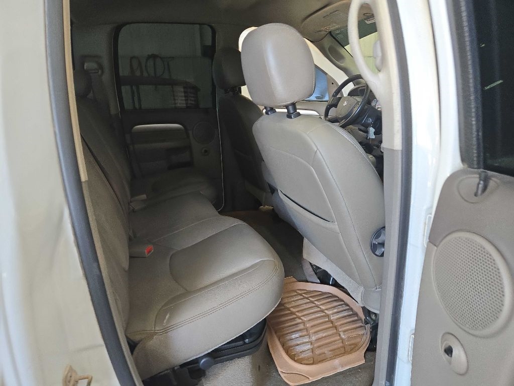 Dodge Ram 2500 ST Quad Cab 4WD 2004