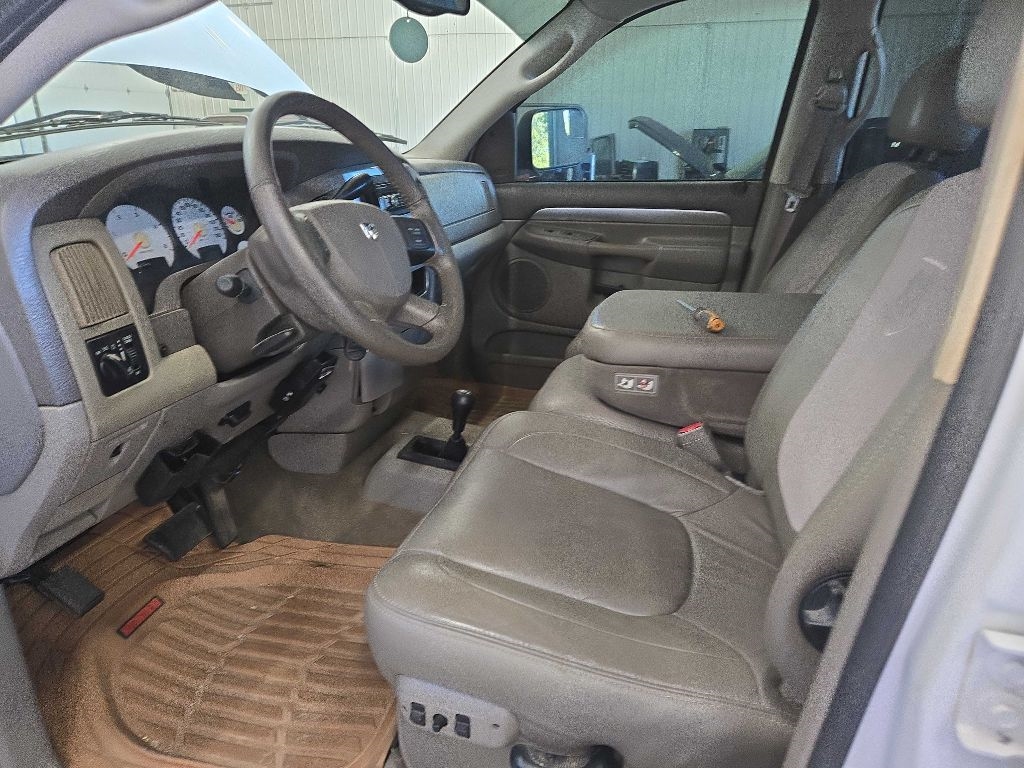 Dodge Ram 2500 ST Quad Cab 4WD 2004