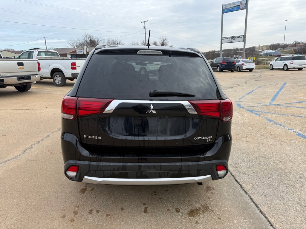 Mitsubishi Outlander SE AWD 2016