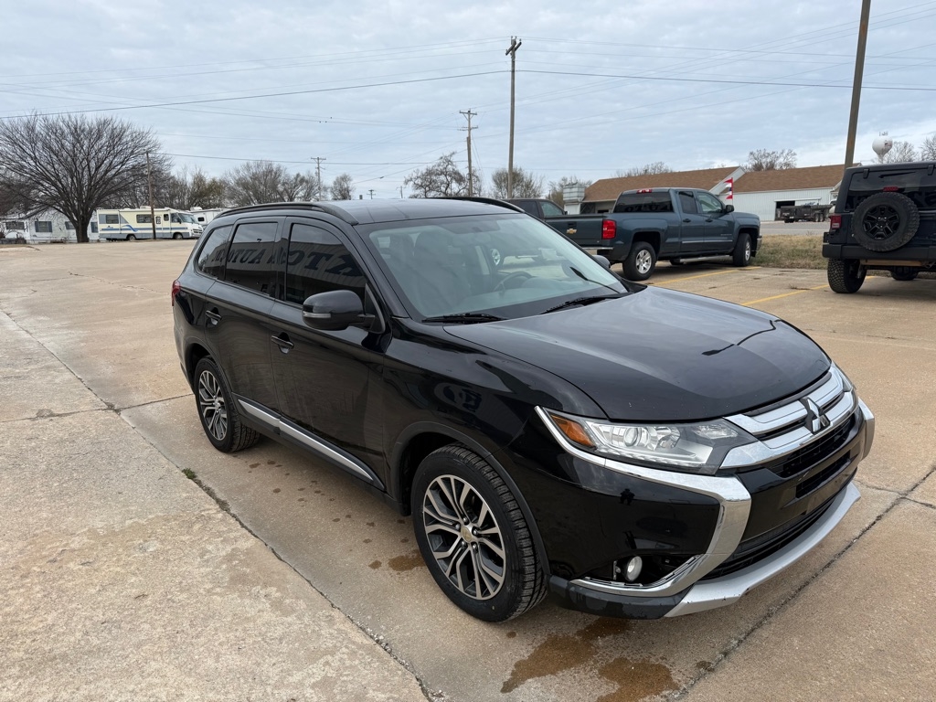 Mitsubishi Outlander SE AWD 2016