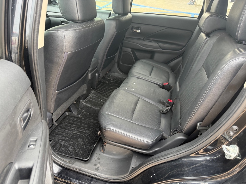 Mitsubishi Outlander SE AWD 2016