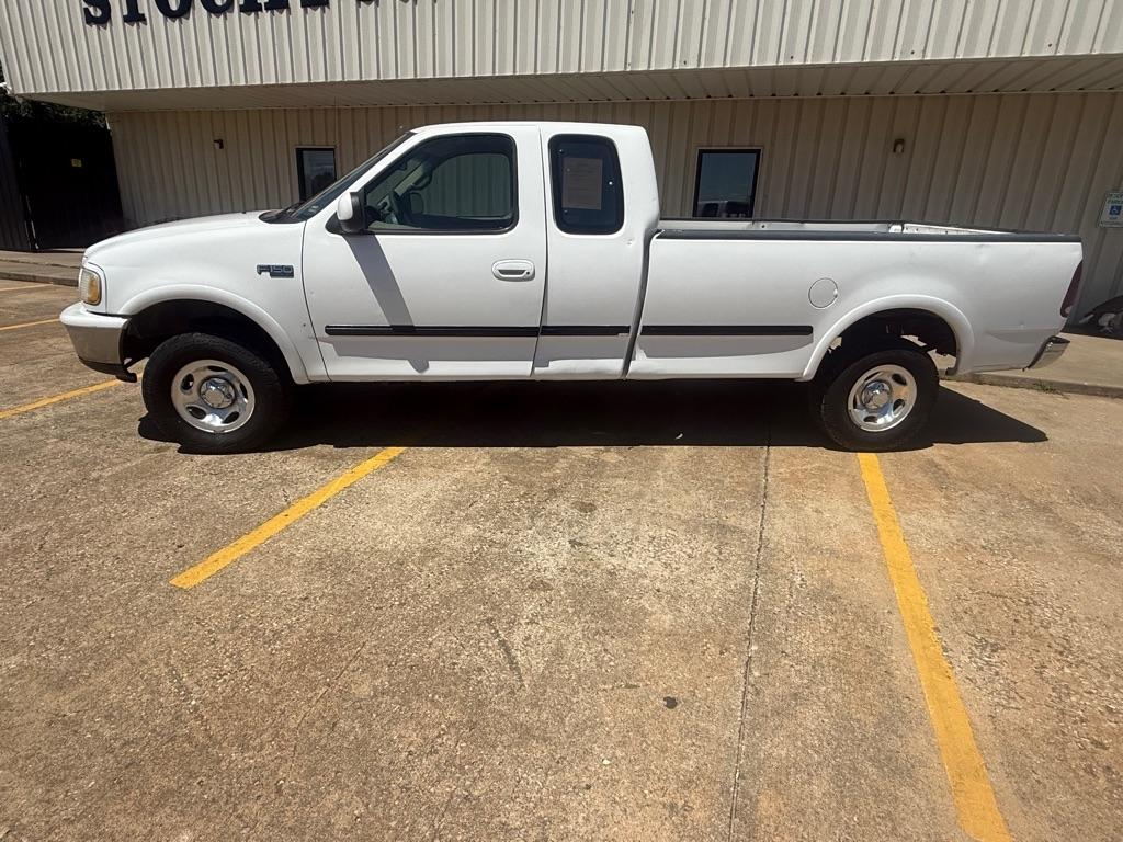 Ford F-150 SuperCab Short Bed 4WD 1997