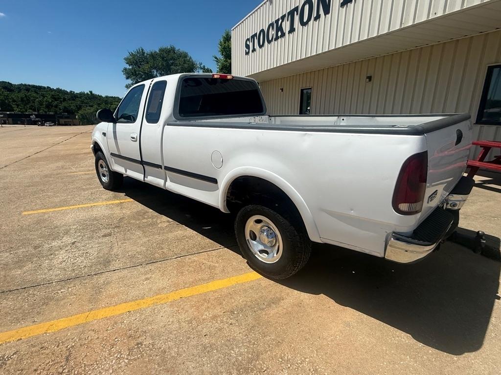 Ford F-150 SuperCab Short Bed 4WD 1997