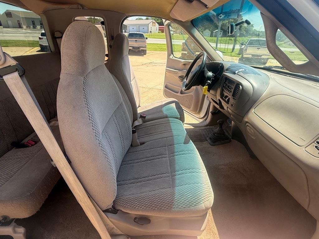 Ford F-150 SuperCab Short Bed 4WD 1997