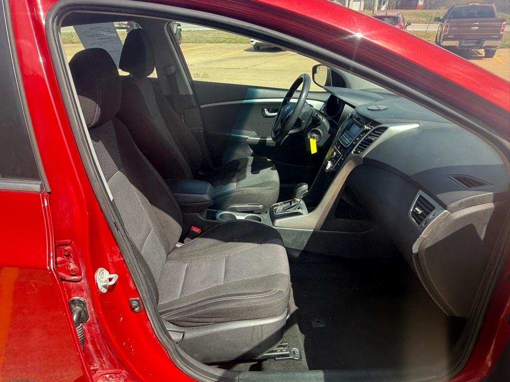 Hyundai Elantra GT A/T 2016