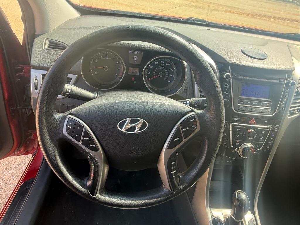 Hyundai Elantra GT A/T 2016