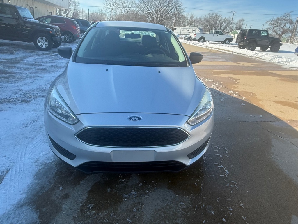 Ford Focus S Sedan 2016