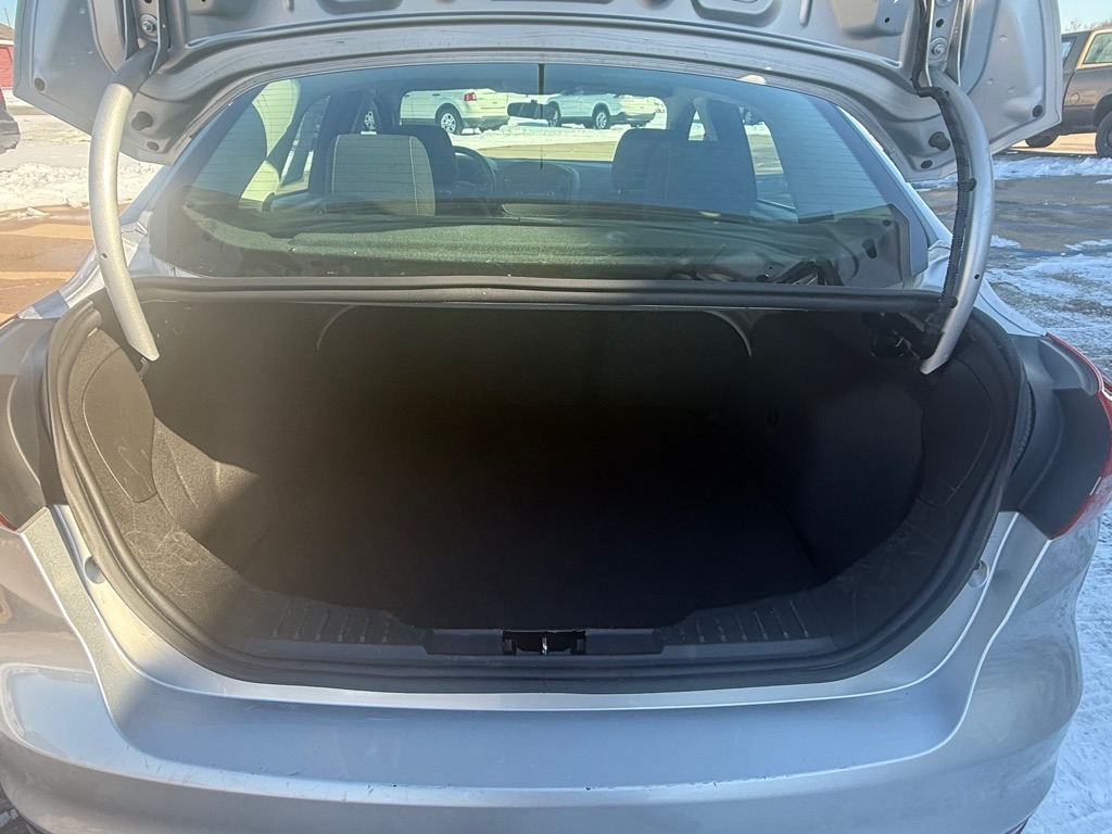 Ford Focus S Sedan 2016