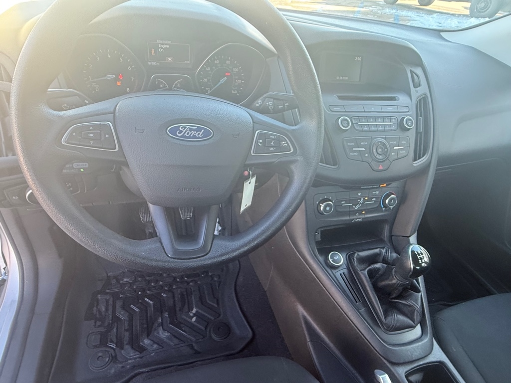 Ford Focus S Sedan 2016