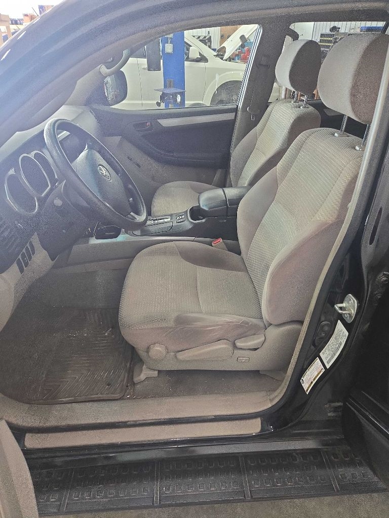 Toyota 4Runner SR5 4WD 2004