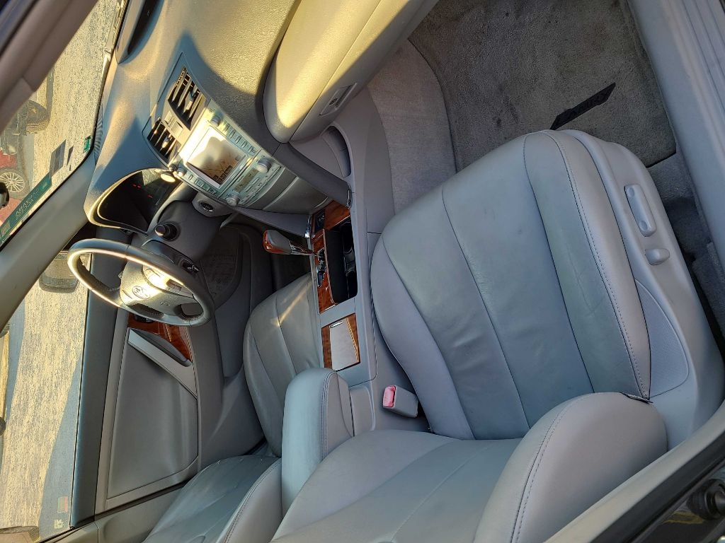 Toyota Camry LE V6 2008