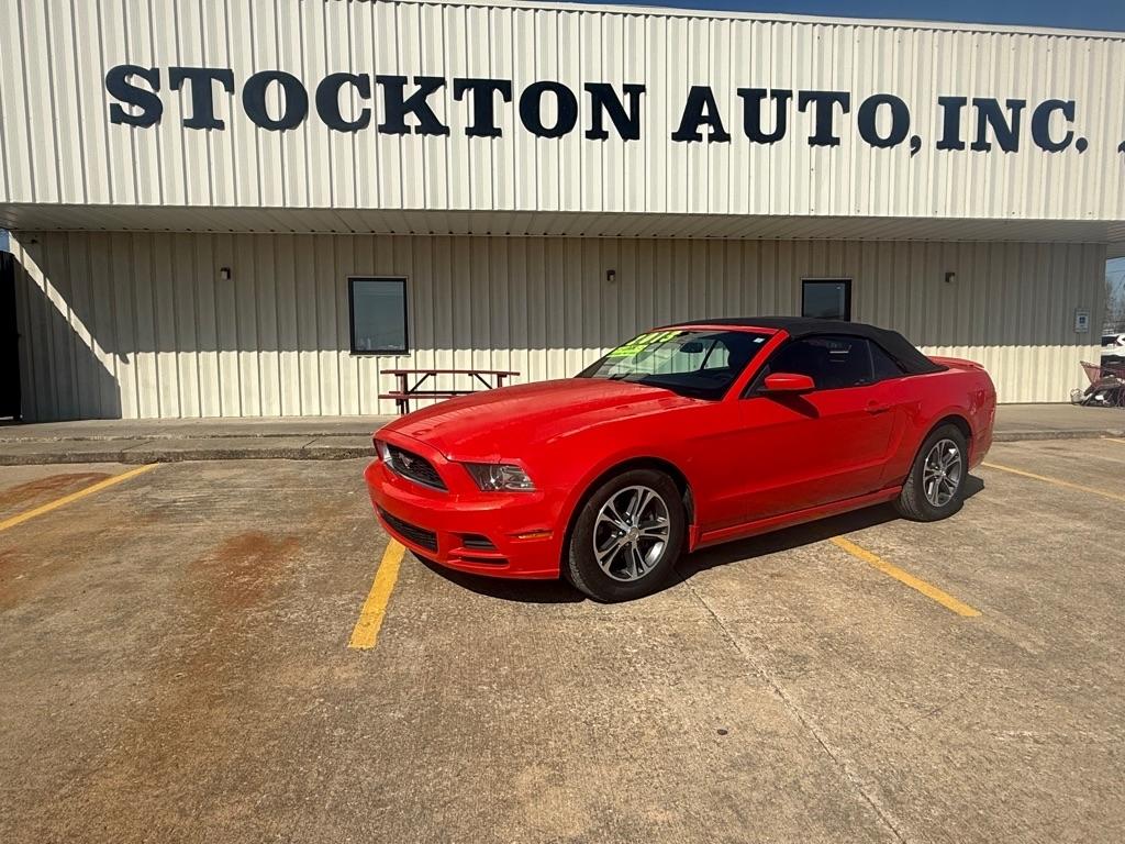 2013 Ford Mustang V6 Convertible