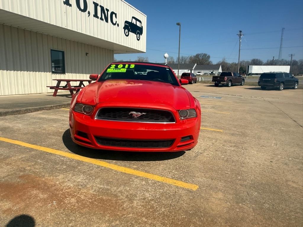 Ford Mustang V6 Convertible 2013